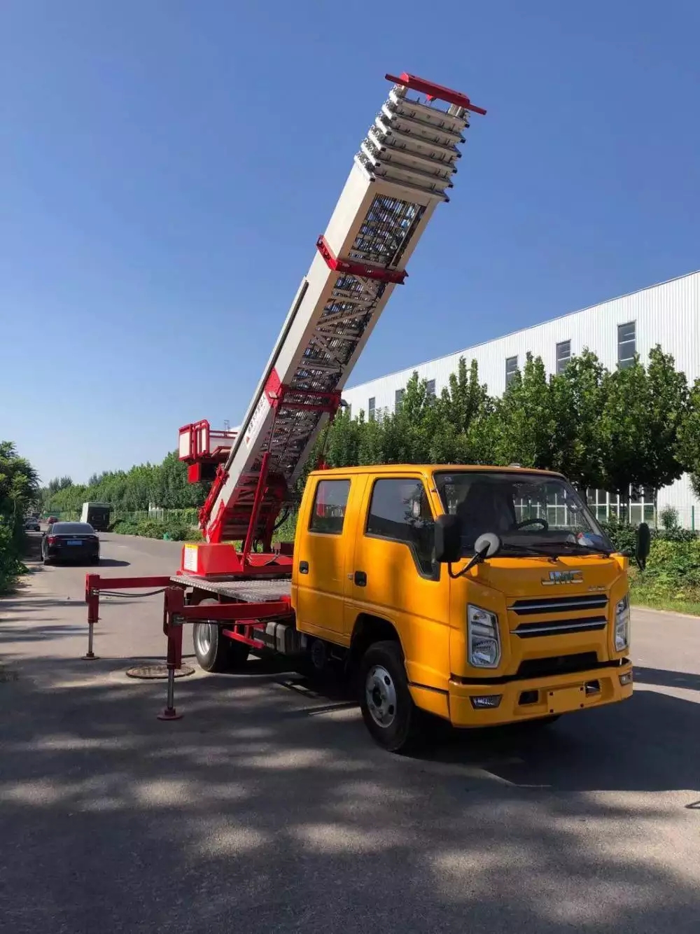 曲周县附近的云梯车出租服务:轻松解决高空作业需求